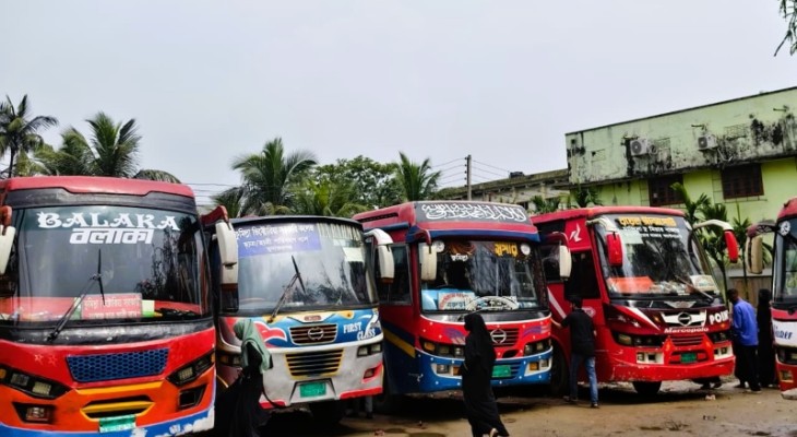 কুমিল্লা ভিক্টোরিয়ার উচ্চমাধ্যমিকে পরিবহন ফি আছে,নেই নিজস্ব পরিবহন